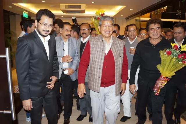 Tushar Kumar with then Chief Minister Shri Harish Rawat and Shri Raj Babbar